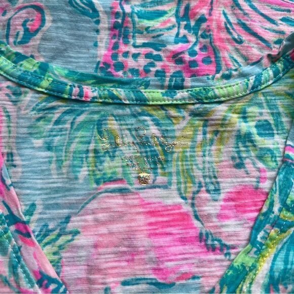 Lilly Pulitzer Etta V-Neck woman’s shirt - Picture 4 of 5